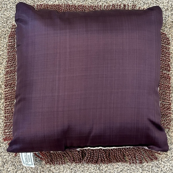 2 CROSCILL CHAMBORD CASSIS FRINGED PURPLE ROSES THROW PILLOWS - Picture 8 of 11